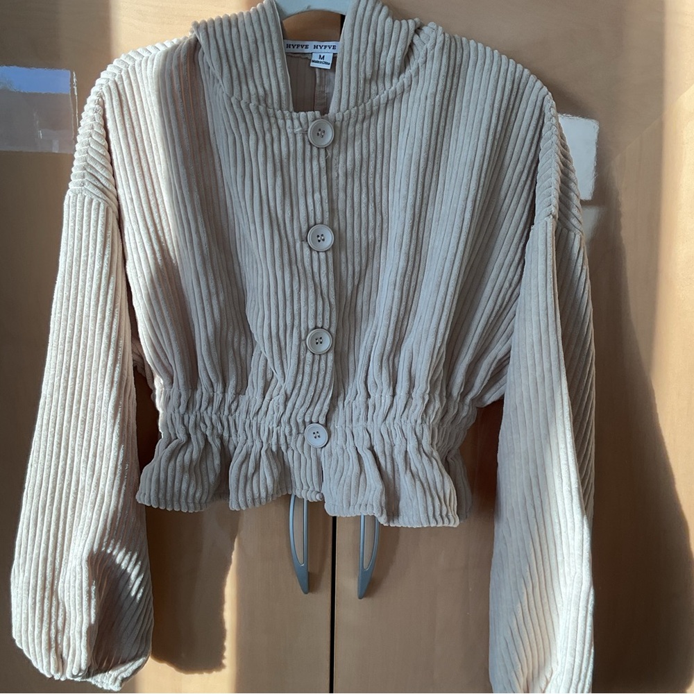 Cream Ruffled Ribbed top with hoodie - Picture 3 of 4